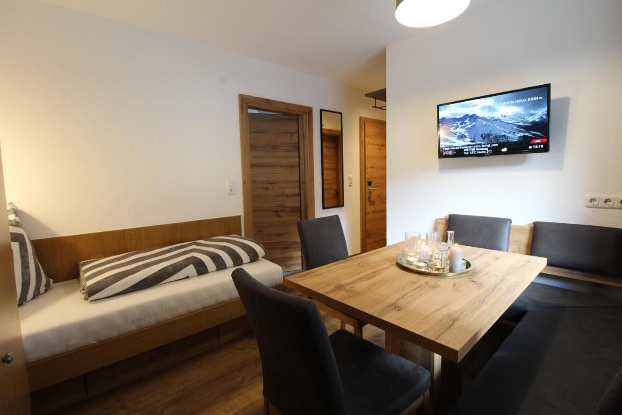 Chasa Patria Apartments 伊施格尔 外观 照片